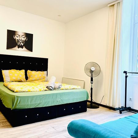 Cute 1Br Apt - 10 Mins Walk From Downtown Wina Bagian luar foto